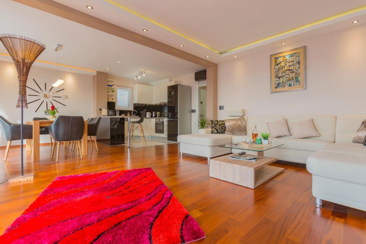 Apartment Paradise มาคาร์สกา ภายนอก รูปภาพ